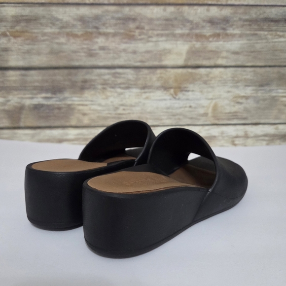 Gentle Souls by Kenneth Cole Gisele Wedge Slide Sandals Black Size 7 - Picture 6 of 15